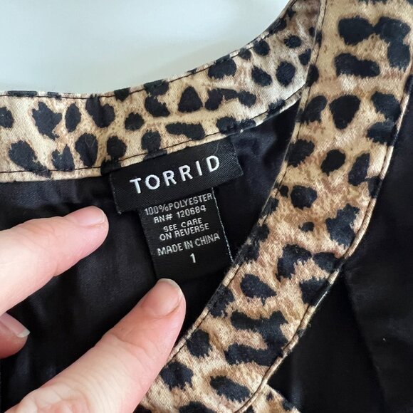 Womens 1 Torrid Leopard and Black Blouse Top - Picture 4 of 8